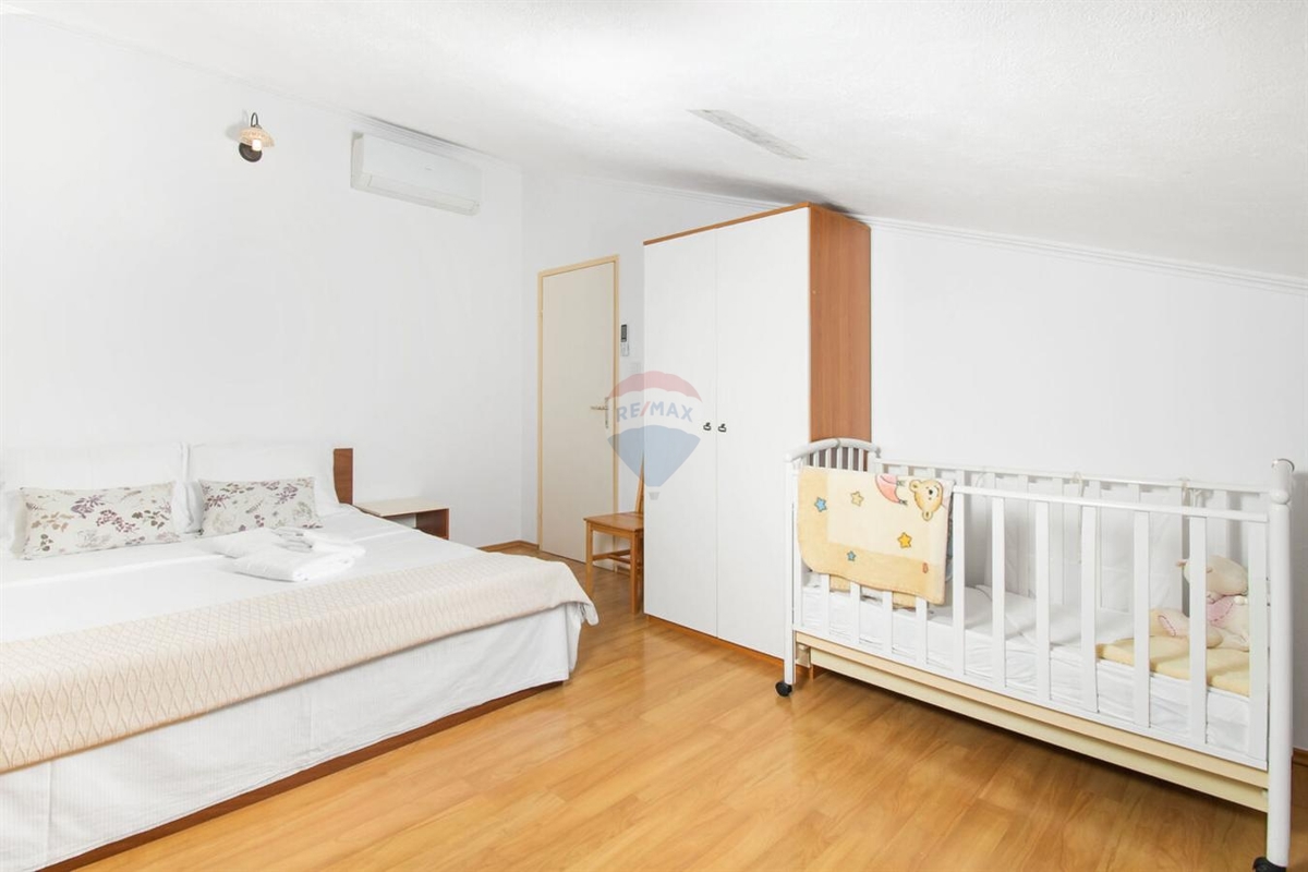 Casa Dubrava Kod Šibenika, Šibenik - Okolica, 369,84m2