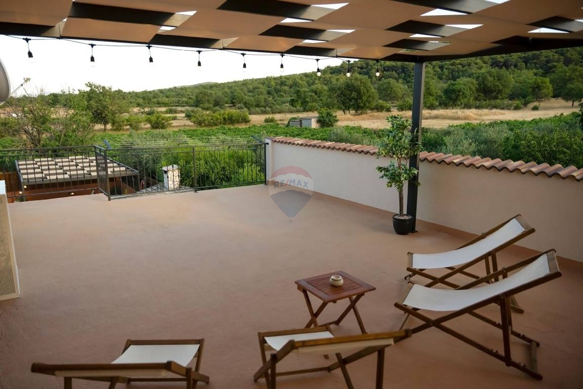 Casa Dubrava Kod Šibenika, Šibenik - Okolica, 369,84m2