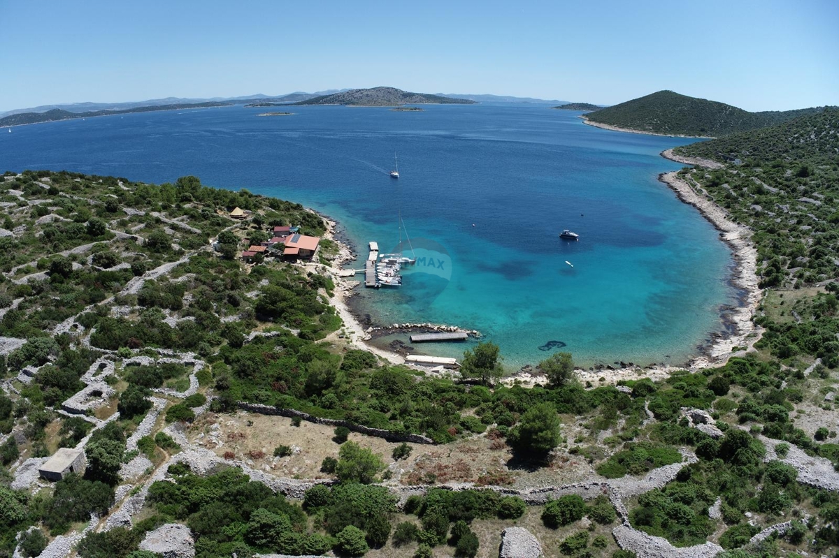 Terreno Kaprije, Šibenik - Okolica, 1.820m2