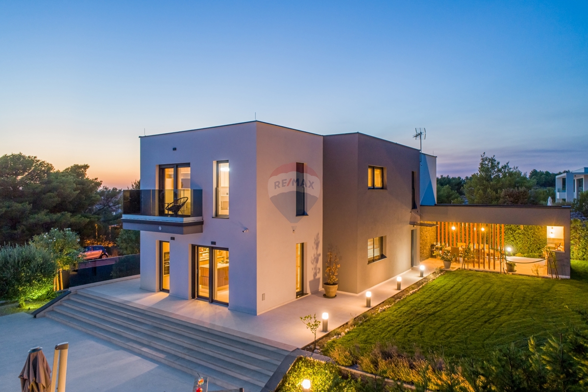 Casa Brodarica, Šibenik - Okolica, 380m2
