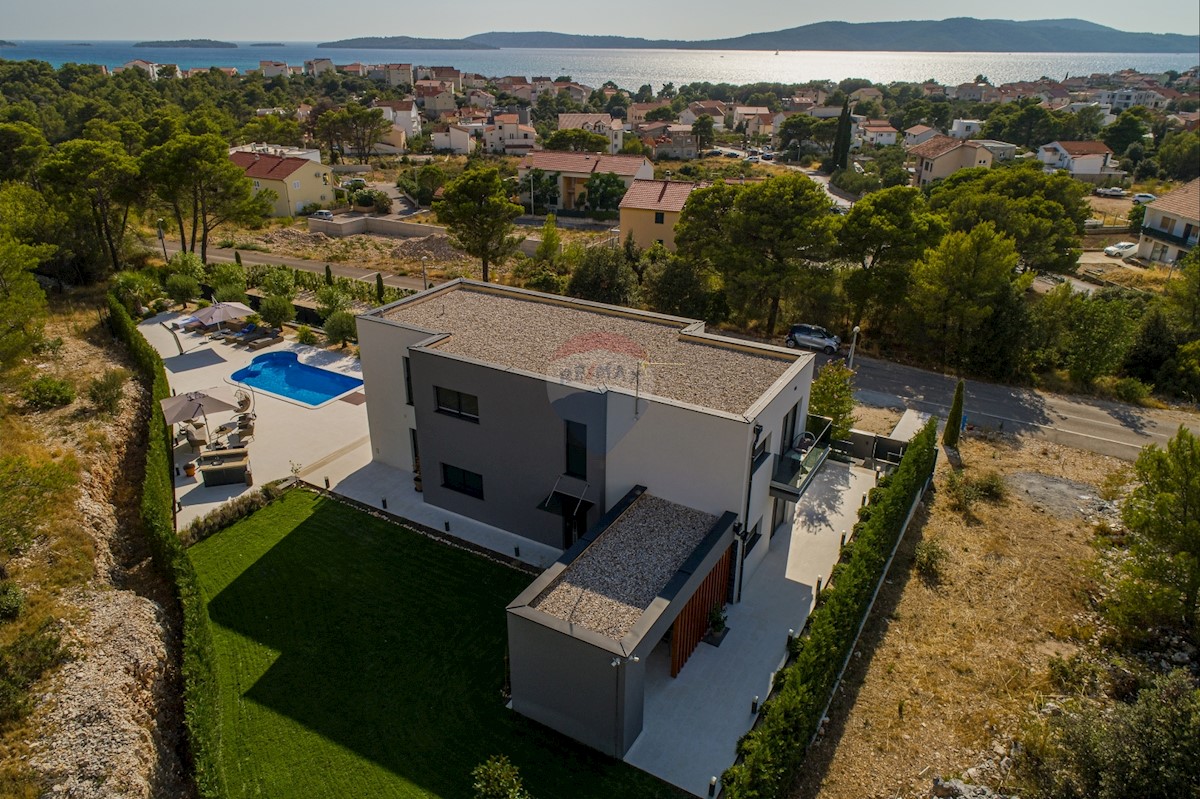 Casa Brodarica, Šibenik - Okolica, 380m2