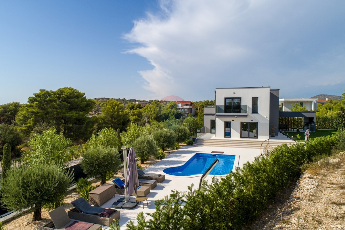 Casa Brodarica, Šibenik - Okolica, 380m2