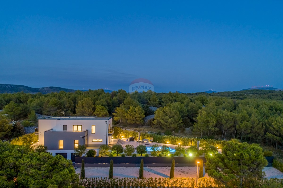 Casa Brodarica, Šibenik - Okolica, 380m2