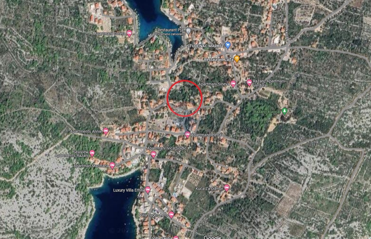 Terreno edificabile 640 m2-Rogoznica, Stivašnica