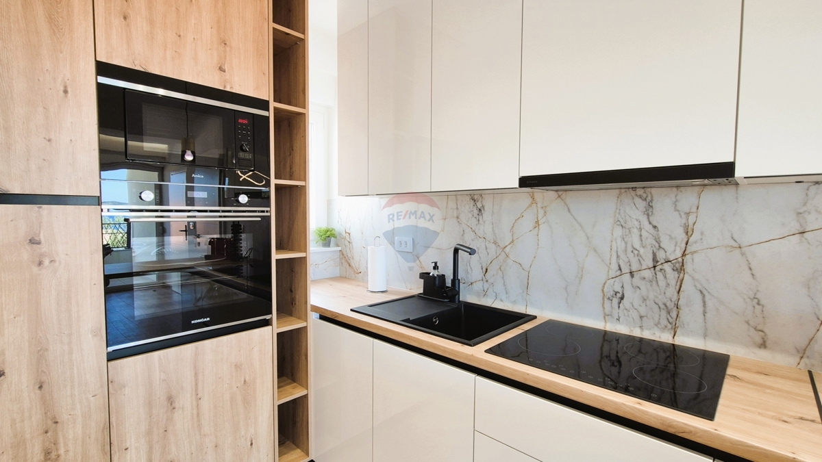 Palazzina di lusso, Ražanj-Ljoljinica