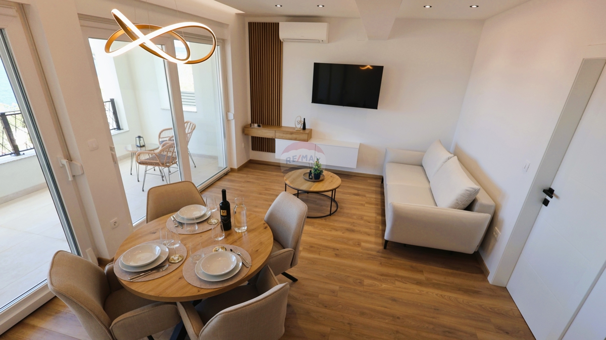 Palazzina di lusso, Ražanj-Ljoljinica