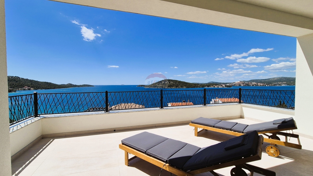 Palazzina di lusso, Ražanj-Ljoljinica