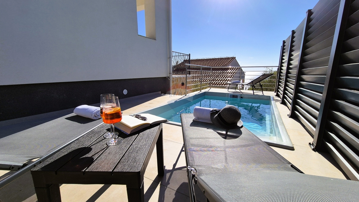 Palazzina di lusso, Ražanj-Ljoljinica