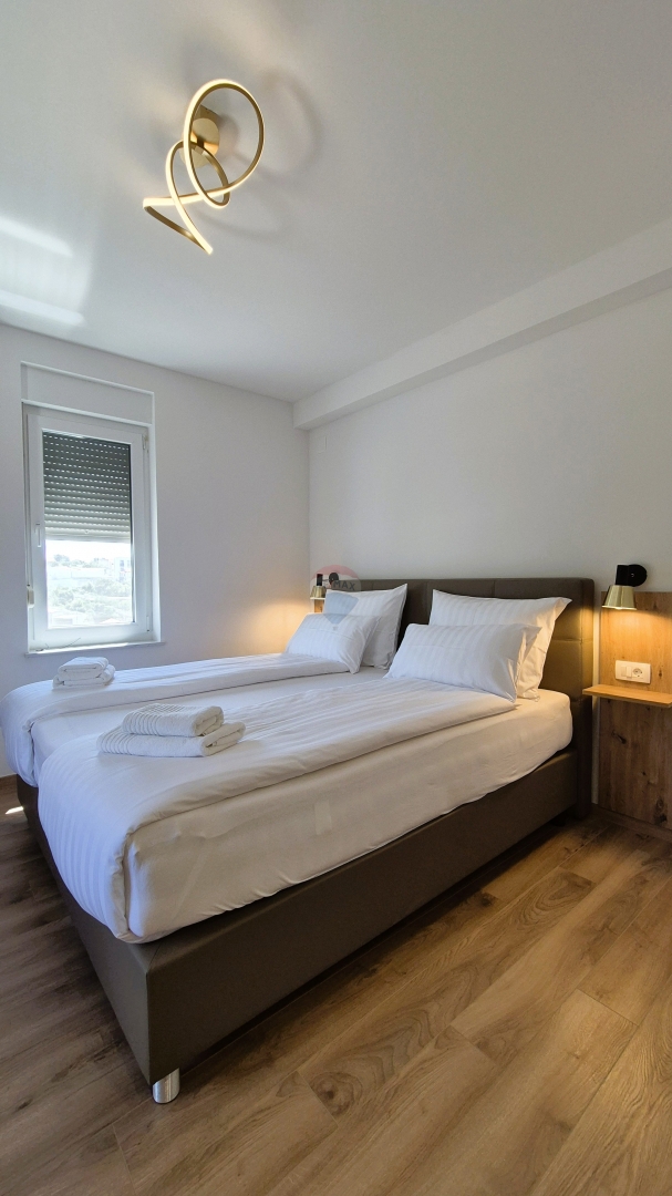 Palazzina di lusso, Ražanj-Ljoljinica