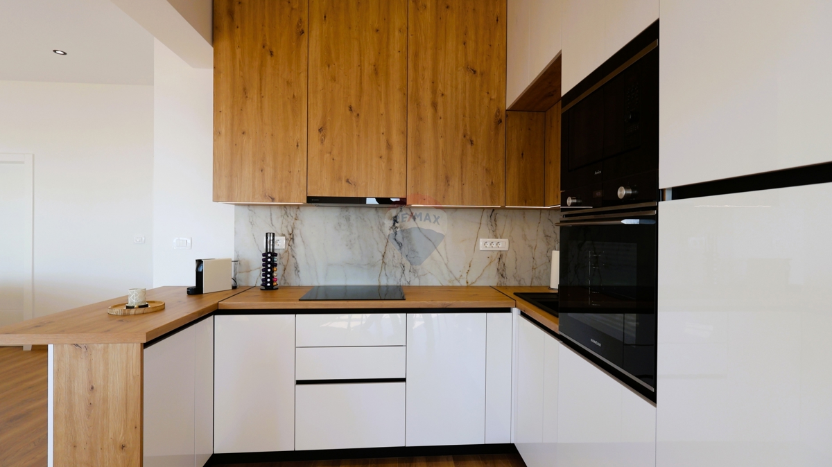 Palazzina di lusso, Ražanj-Ljoljinica