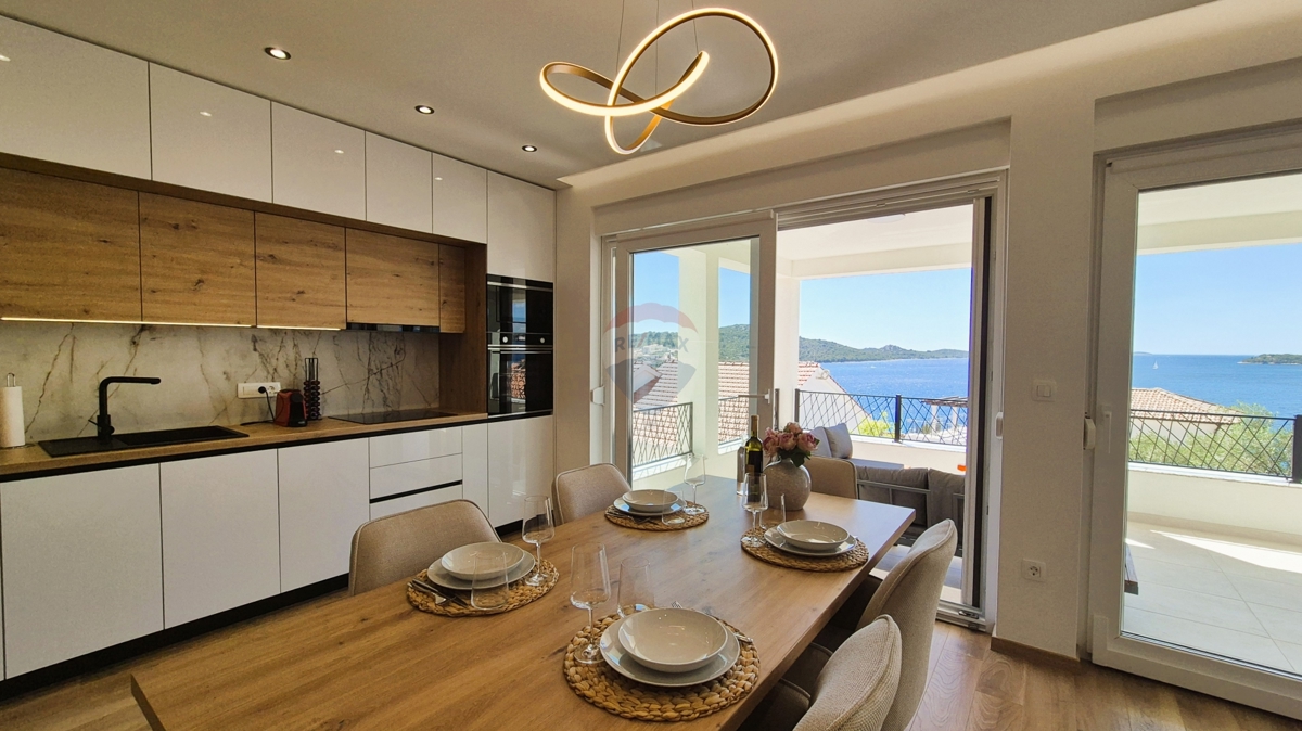 Palazzina di lusso, Ražanj-Ljoljinica