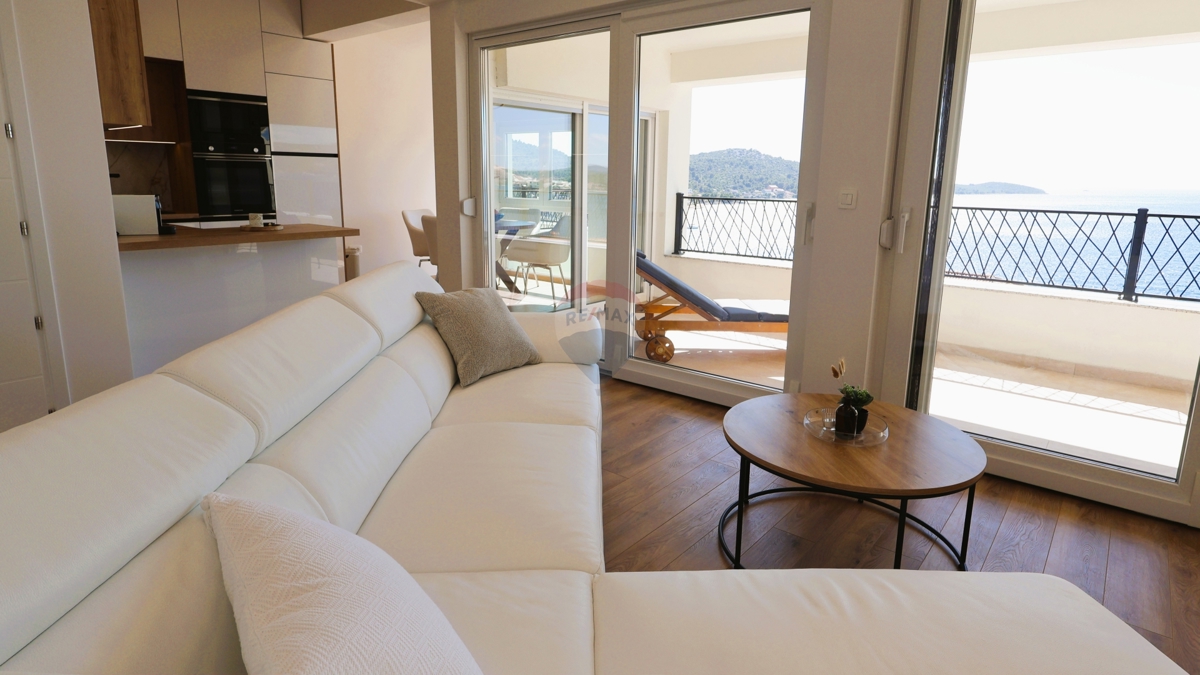 Palazzina di lusso, Ražanj-Ljoljinica