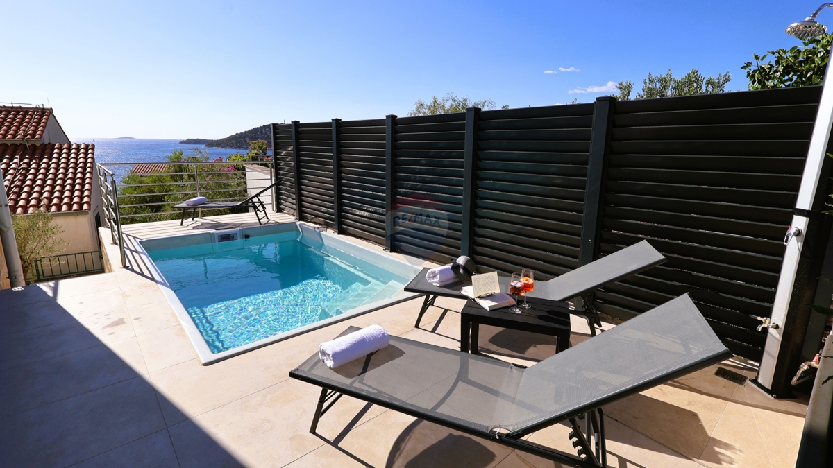 Palazzina di lusso, Ražanj-Ljoljinica