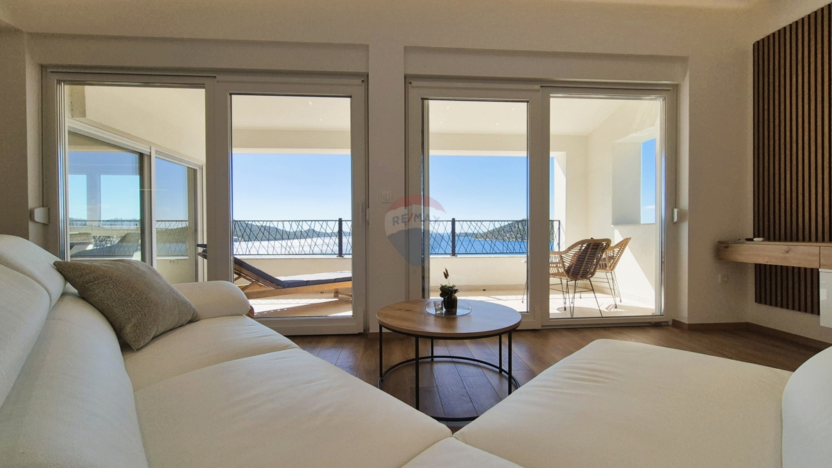 Palazzina di lusso, Ražanj-Ljoljinica