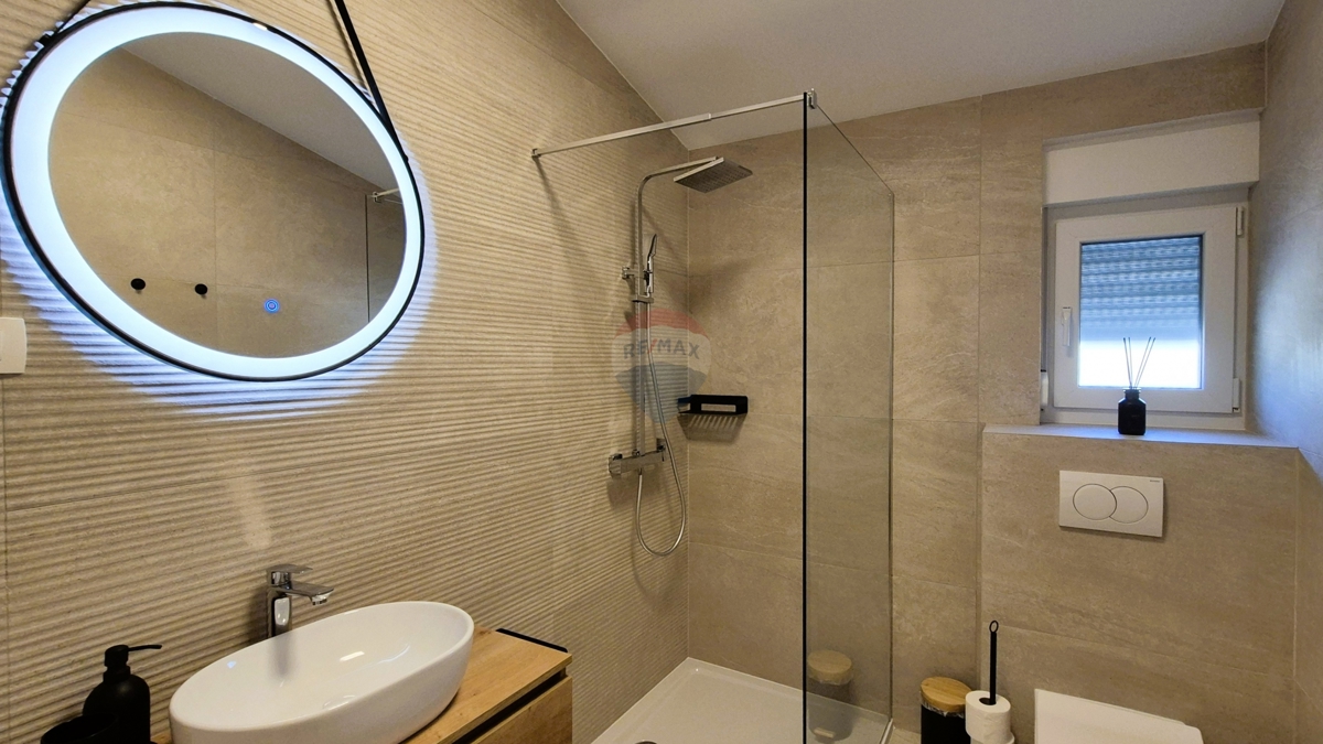 Palazzina di lusso, Ražanj-Ljoljinica