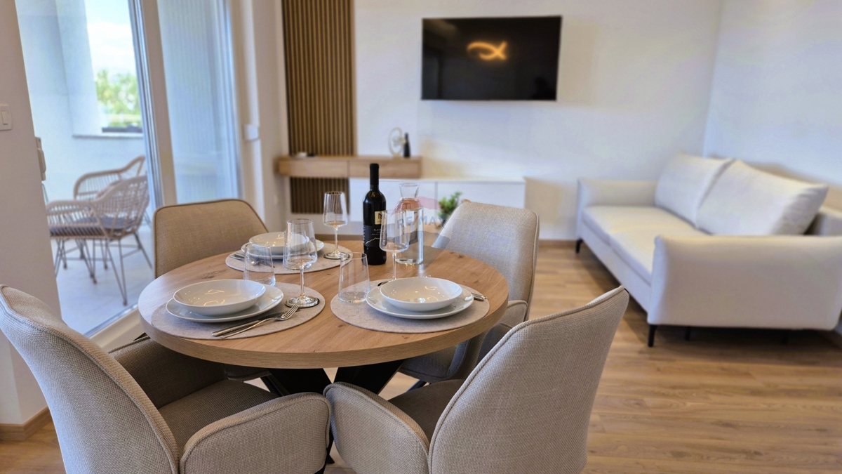 Palazzina di lusso, Ražanj-Ljoljinica