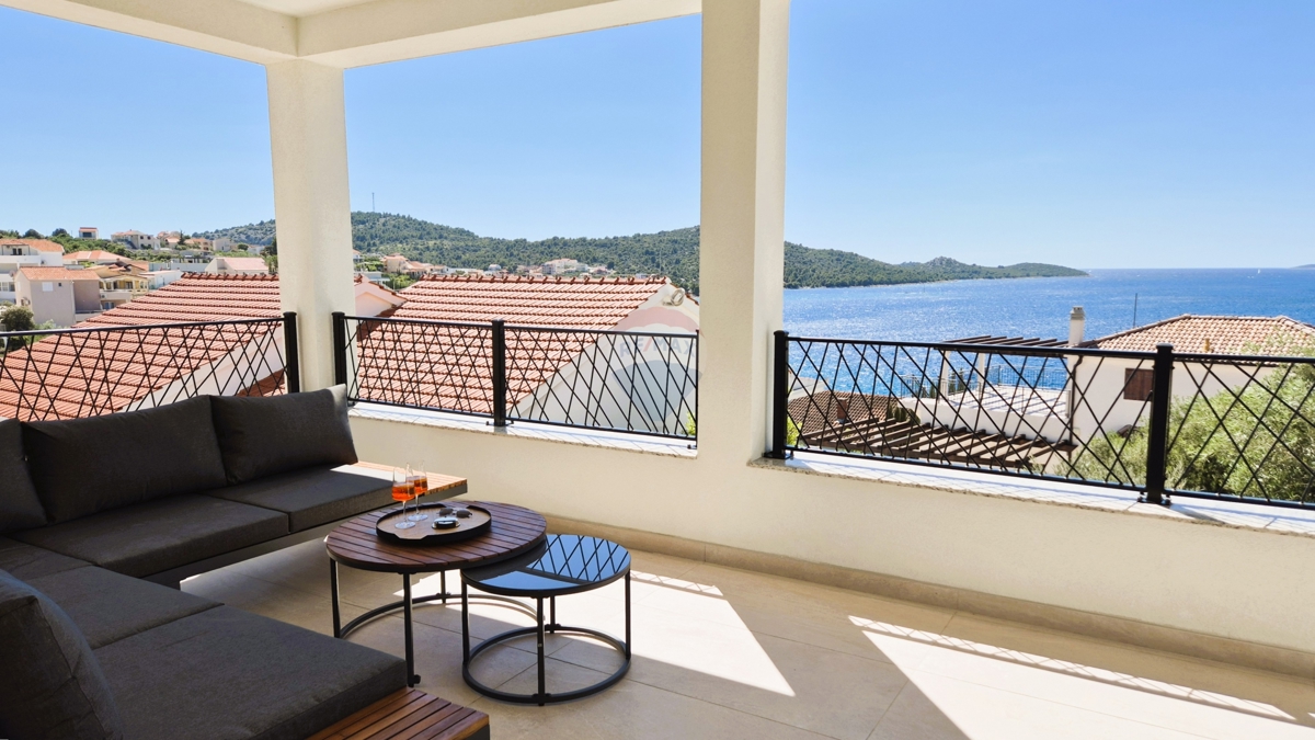 Palazzina di lusso, Ražanj-Ljoljinica