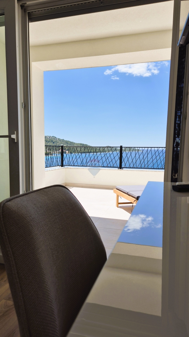 Palazzina di lusso, Ražanj-Ljoljinica