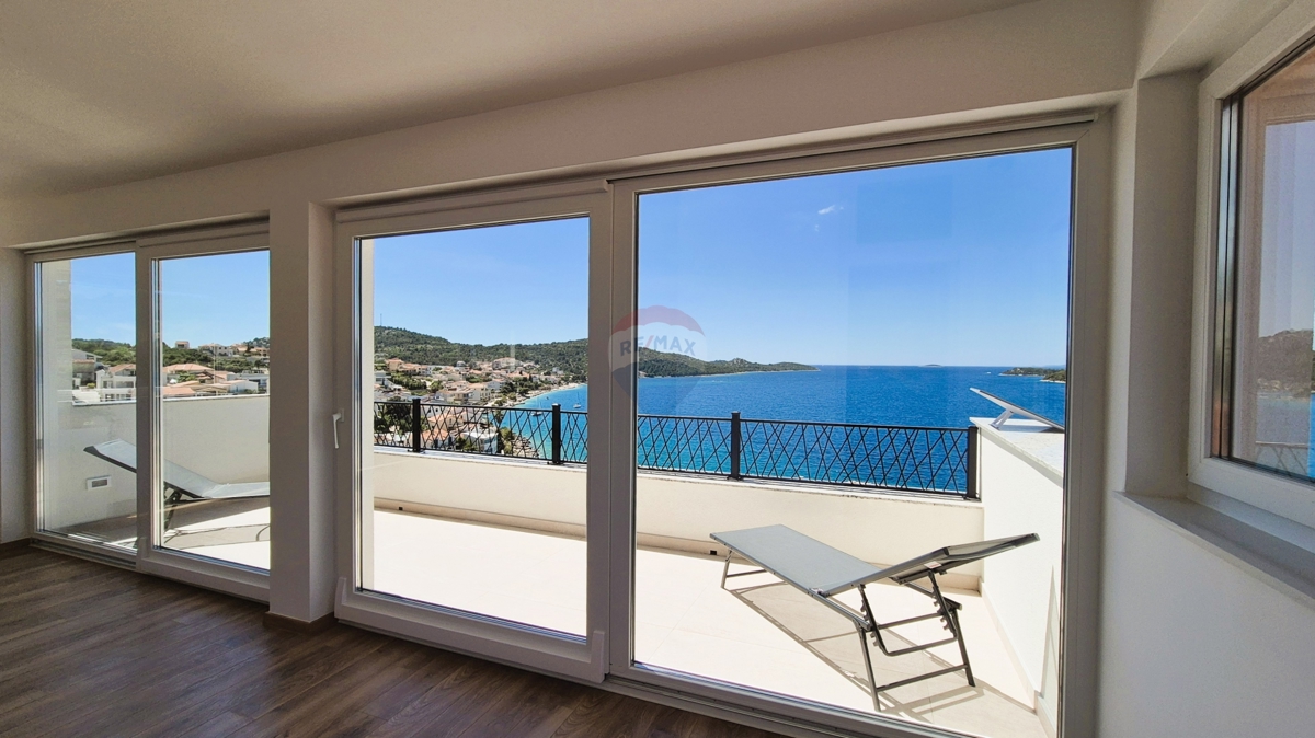 Palazzina di lusso, Ražanj-Ljoljinica