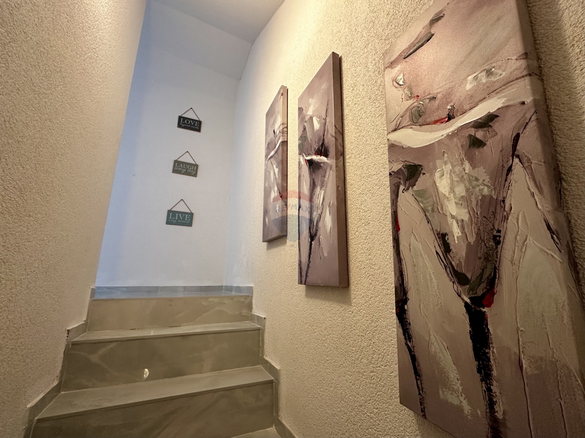 Appartamento Vodice, 93m2