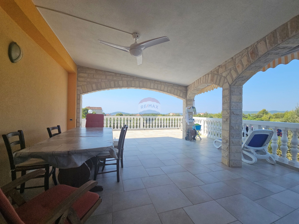 Appartamento Brodarica, Šibenik - Okolica, 176,92m2