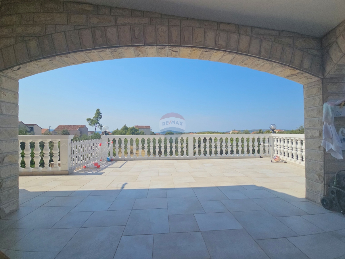 Appartamento Brodarica, Šibenik - Okolica, 176,92m2