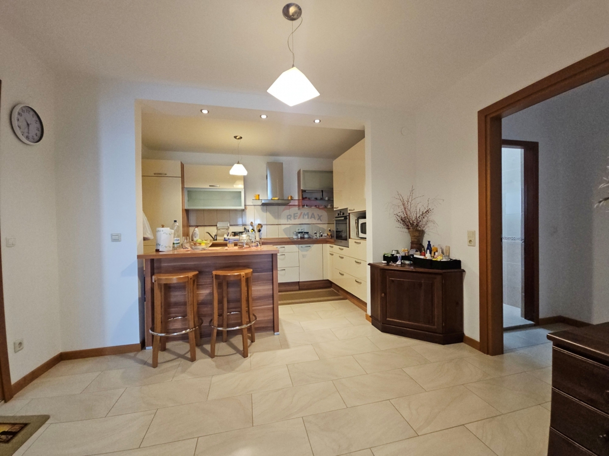 Appartamento Brodarica, Šibenik - Okolica, 176,92m2