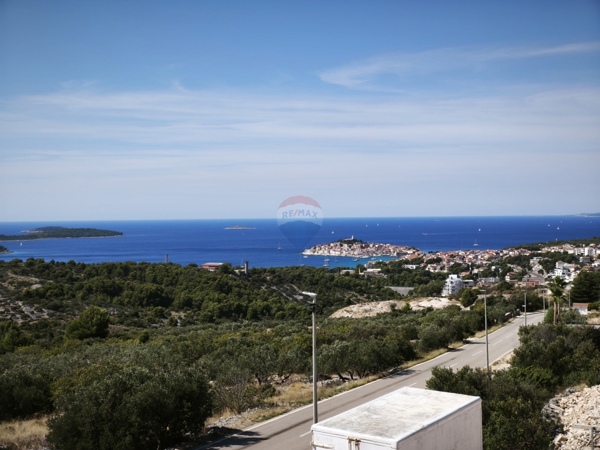 Ottimo appartamento al 2° piano con una bellissima vista (S5), Primošten