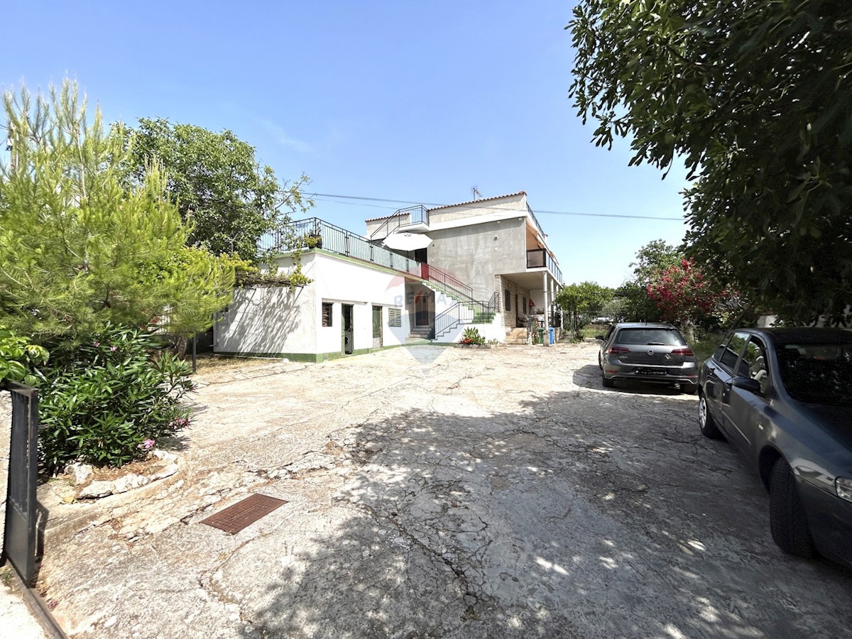 Casa Brodarica, Šibenik - Okolica, 228,81m2