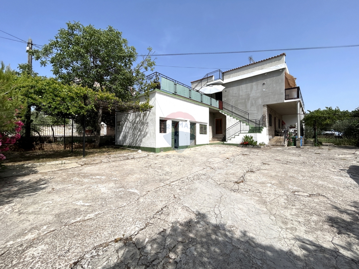 Casa Brodarica, Šibenik - Okolica, 228,81m2