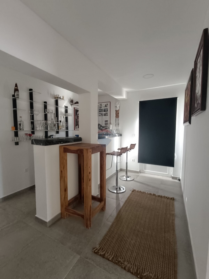 Casa Dubrava Kod Tisna, Tisno, 375m2