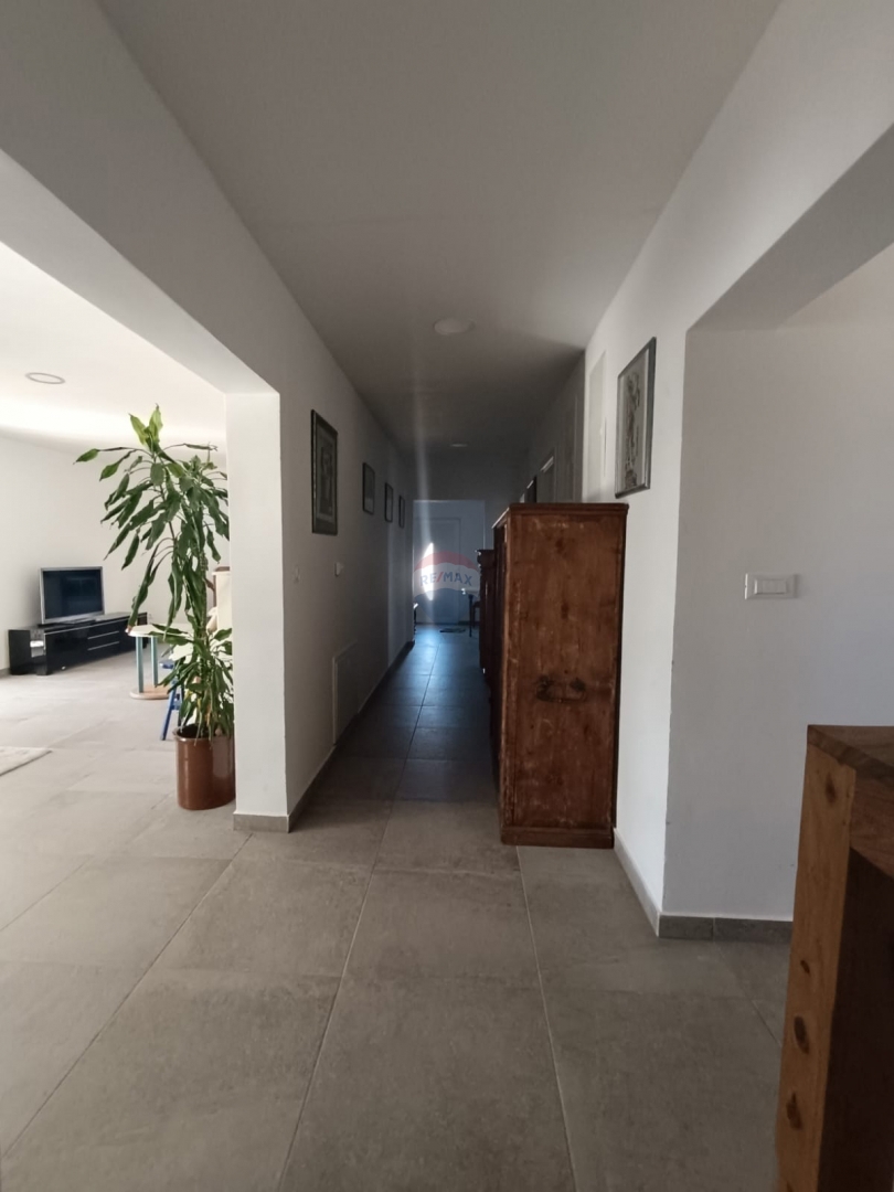 Casa Dubrava Kod Tisna, Tisno, 375m2