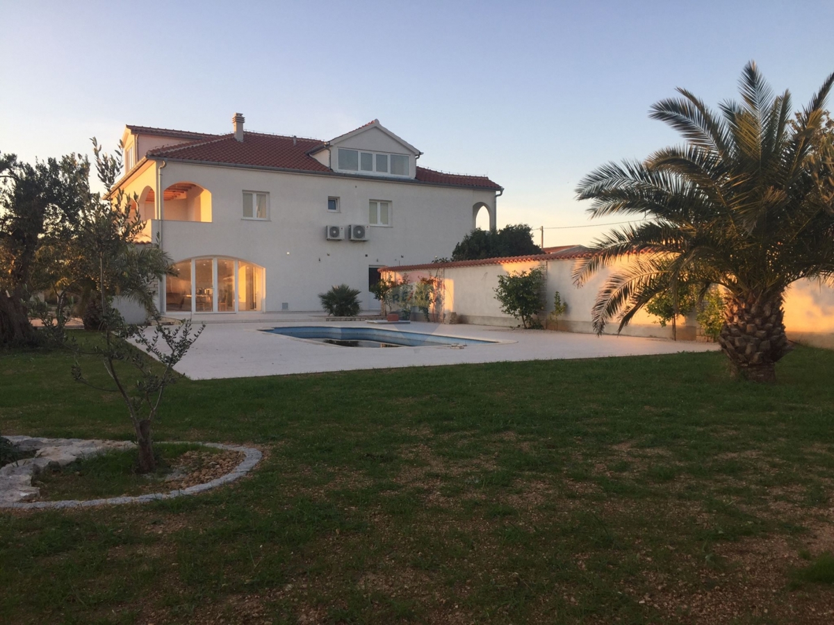 Casa Dubrava Kod Tisna, Tisno, 375m2