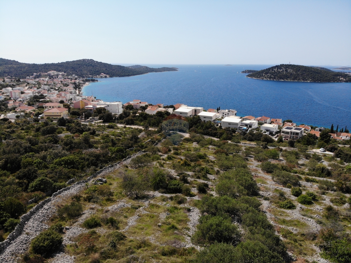 Terreno edificabile con splendida vista mare 8262m2 Ljoljinica, Rogoznica