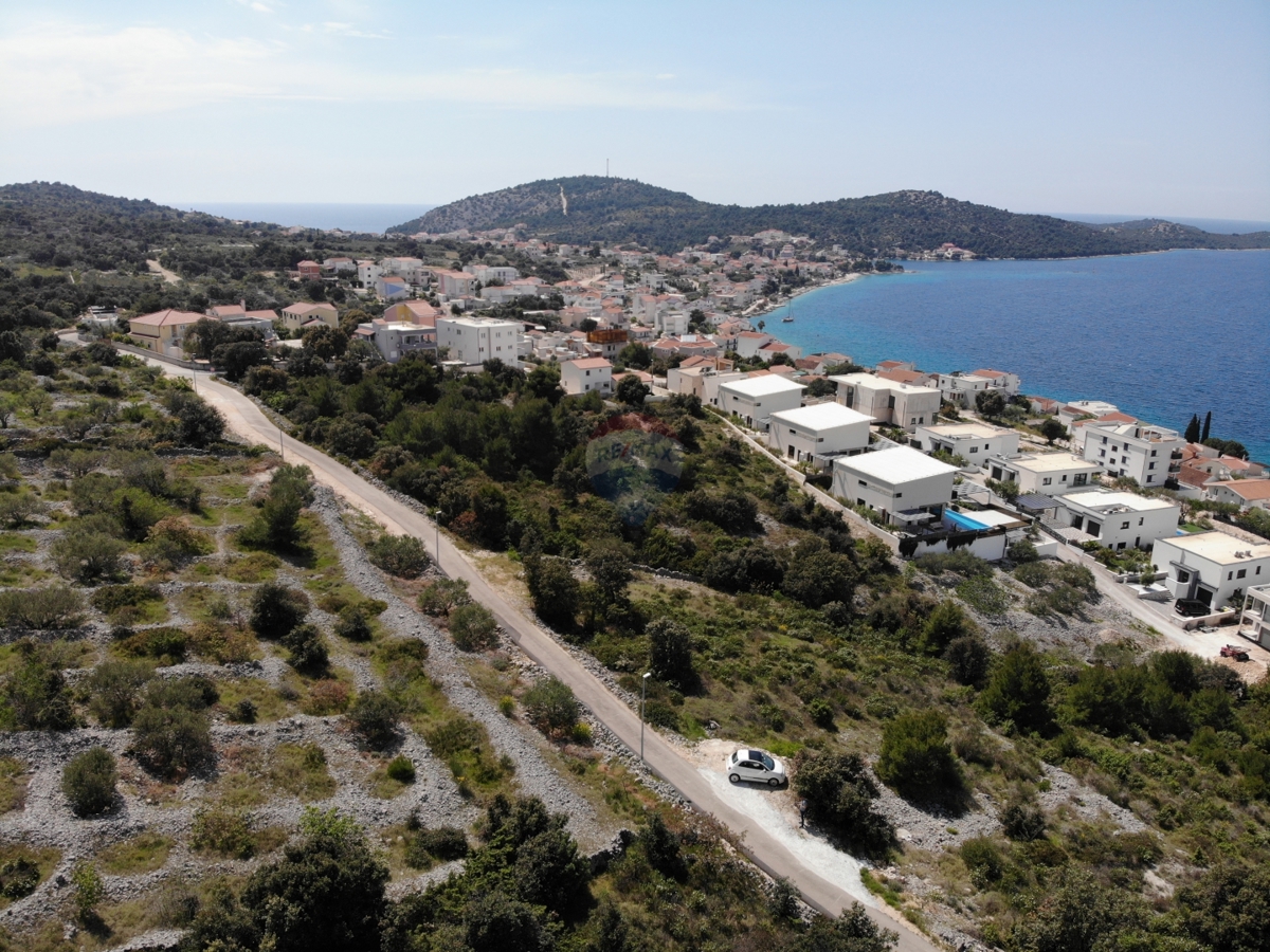 Terreno edificabile con splendida vista mare 8262m2 Ljoljinica, Rogoznica