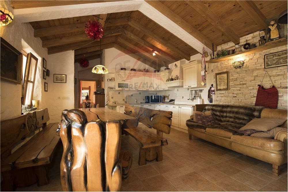 Casa Rogoznica, 640m2