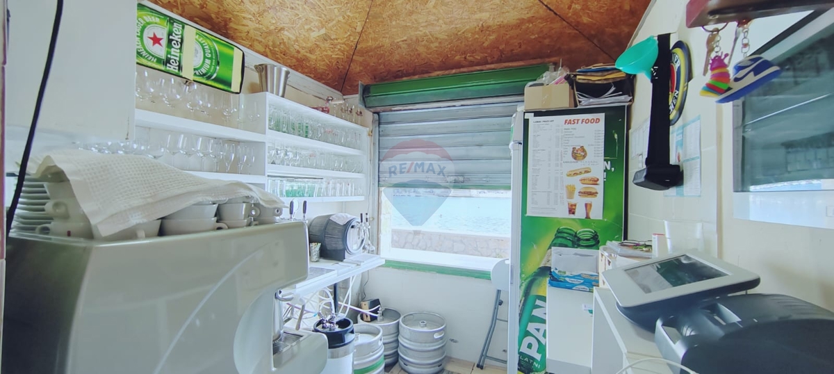 MINIKAMP - Jezera 1 fila al mare zona T3 - 840 m2