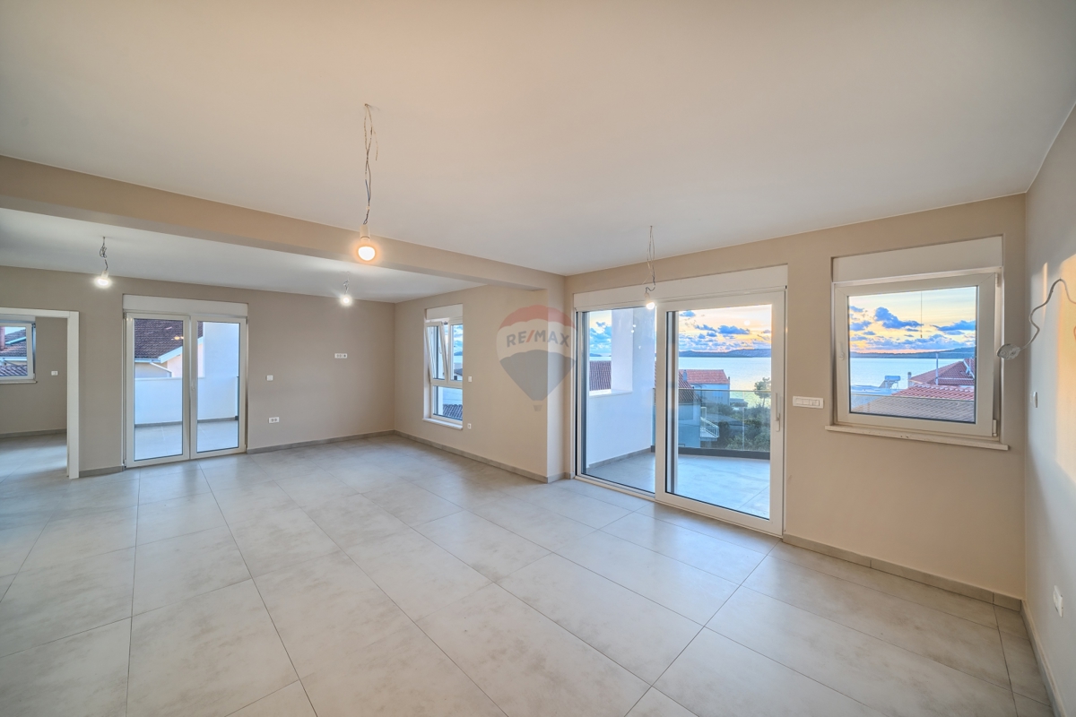 Appartamento Brodarica, Šibenik - Okolica, 132,59m2