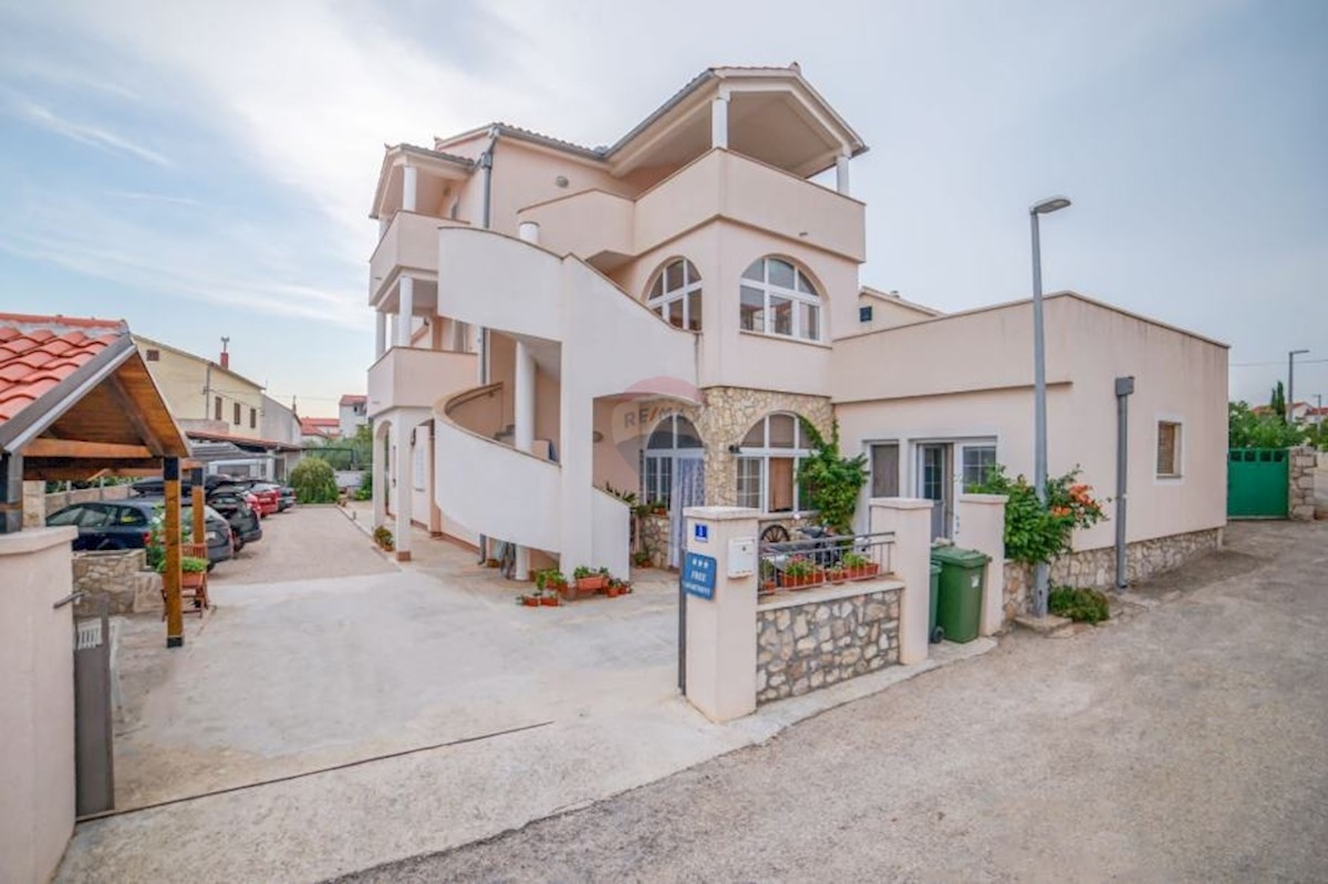 Casa Betina, Tisno, 440m2