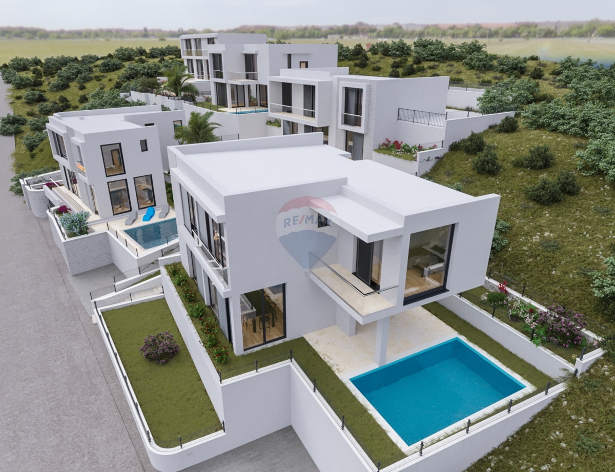 VILLA DI LUSSO CON PISCINA DI ARCHITETTURA MODERNA, ROGOZNICA