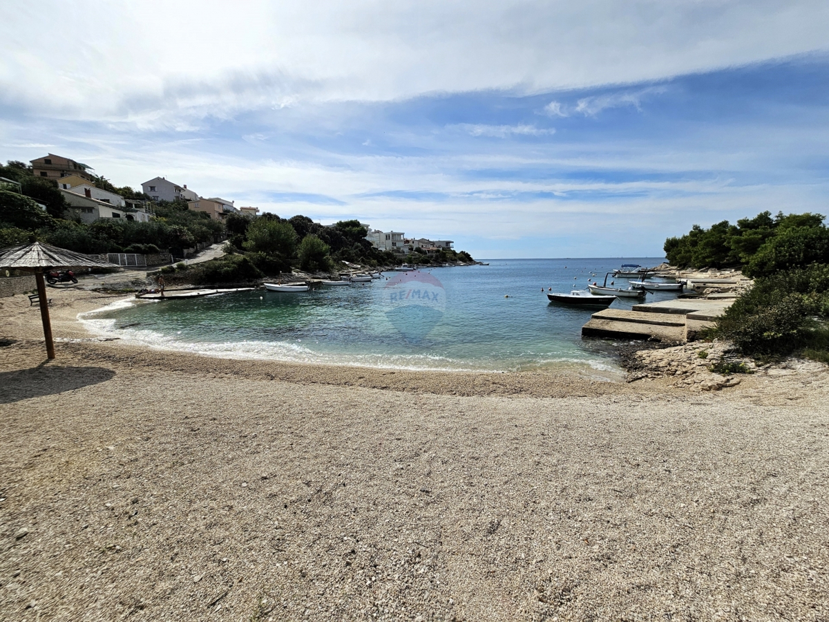 Villa in costruzione, baia Kanica, Rogoznica