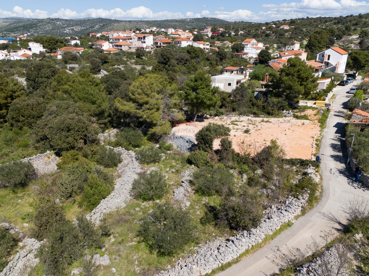 Terreno edificabile 1672m2 Rogoznica, Stivašnica