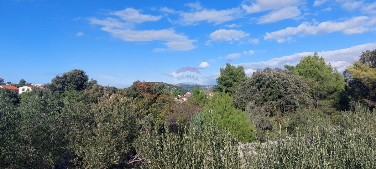 Terreno edificabile 1672m2 Rogoznica, Stivašnica