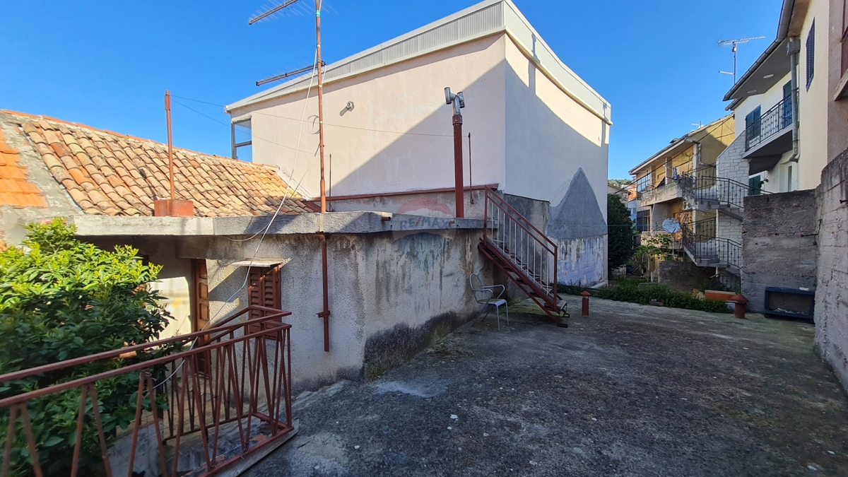 Casa Crnica, Šibenik, 78m2