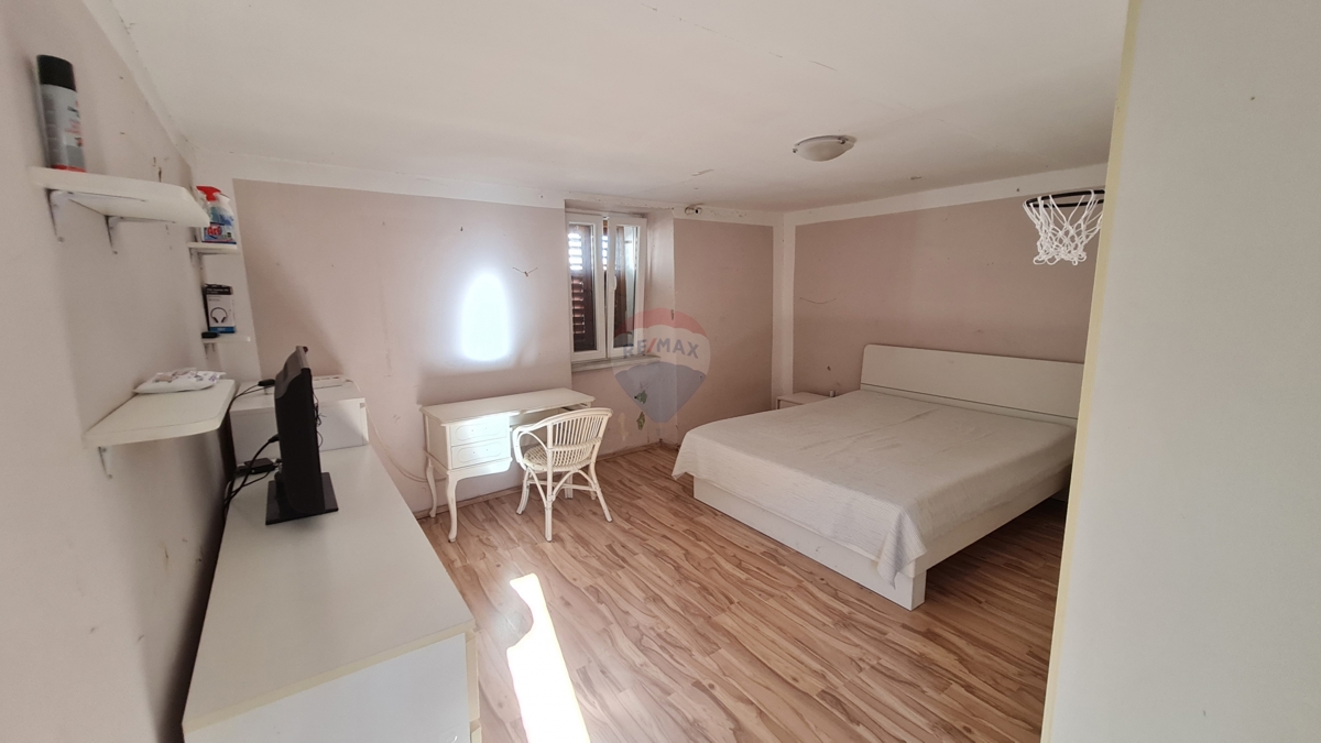 Casa Crnica, Šibenik, 78m2