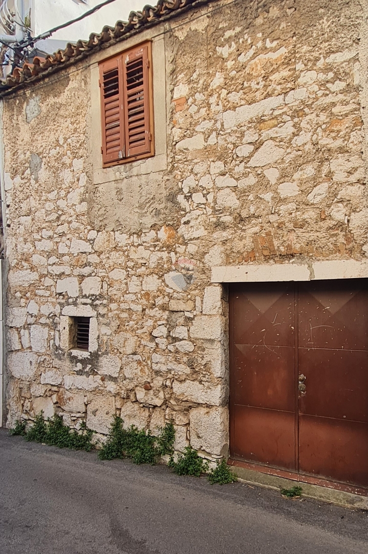 Casa Crnica, Šibenik, 78m2