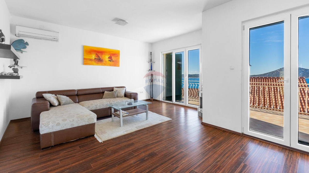 Casa Prvić Šepurine, Vodice, 164m2