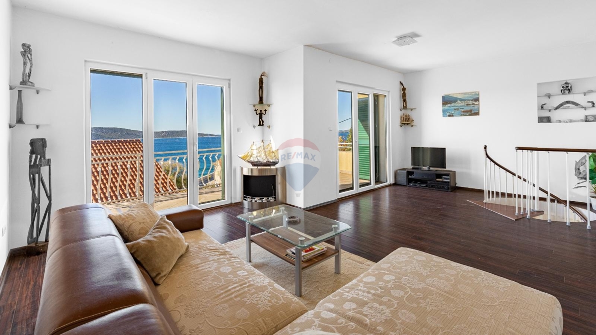 Casa Prvić Šepurine, Vodice, 164m2