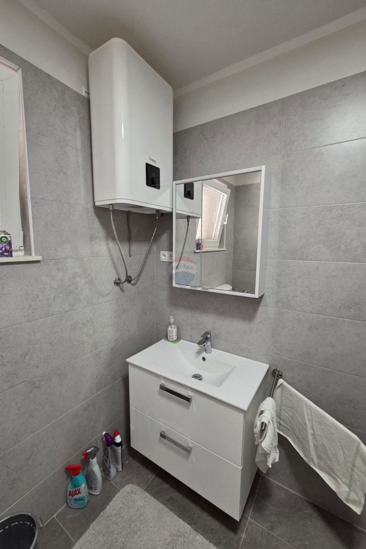 Appartamento Tribunj, 139m2