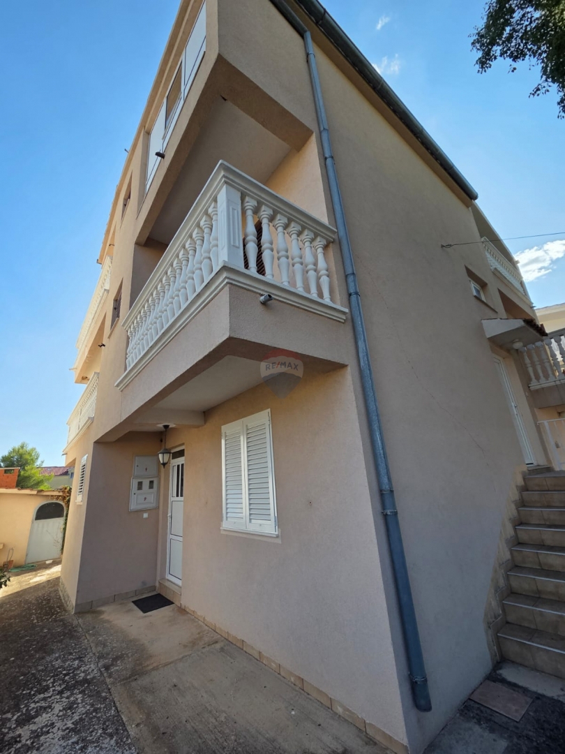 Appartamento Tribunj, 139m2